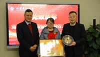 天一工会组织2020年度送退休活动