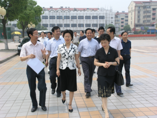 20080606华博雅副市长视察天一中学高考考点