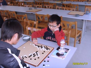 20090418喜报：我校在区棋类比赛中获三项团体第一