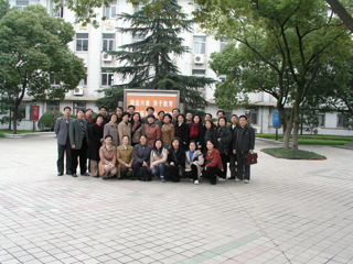 七宝中学老师合影留恋