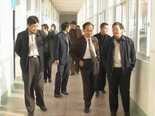 常州市教育局考察团来校参观