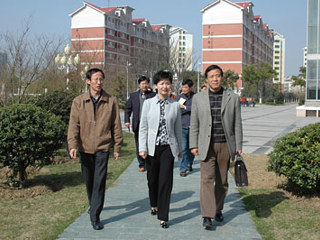 20080314浙江诸暨高中教育考察团参观天一中学