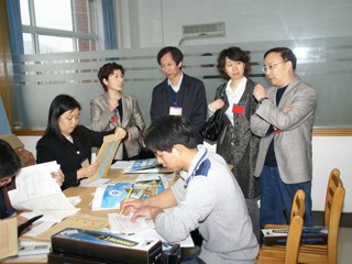 20080408会考期间张副区长视察考点