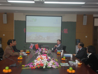 20080403英国Swansea大学国际学院市场部总监来访