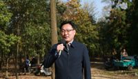 天一中学组织开展“走进春天 热爱家乡 关爱自然”植绿护绿实践活动