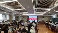 高三教师培训顺利举行