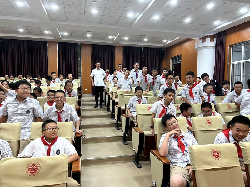 陈心妍组围观群众_副本