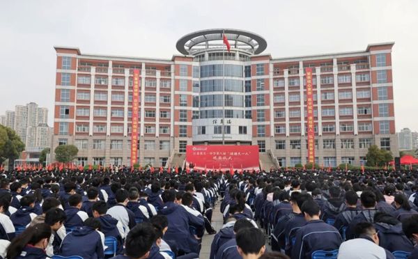璀璨天一人 | 2025年度金苹果奖隆重揭晓
