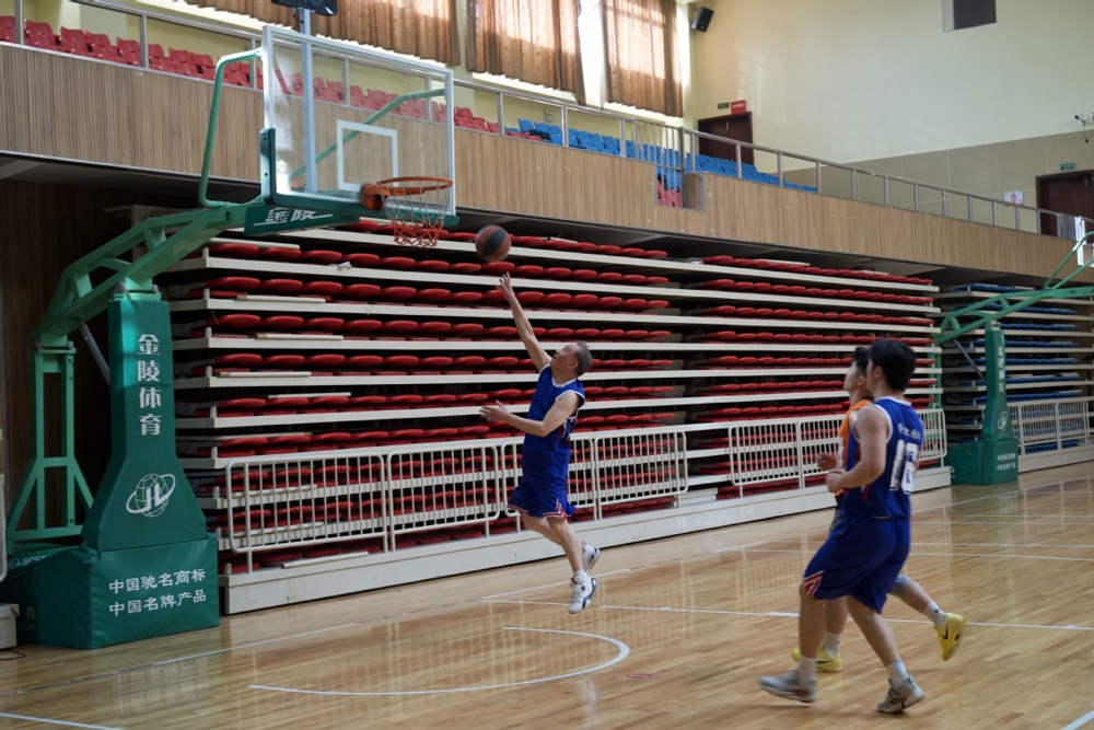 5077001524c04aa98bf72d30ba989352.jpg